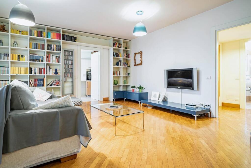 Broletto Park Apartment - Affitti Brevi Italia Lecco Exterior foto